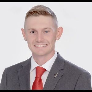 Meet your Posher, Cole